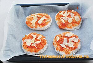 boiled-rice-pizza-recipe-com-pizza