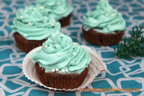 chocolate-cupcakes-recipe-cupcakes-so-co-la