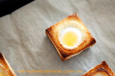 grilled-sandwich-with-egg-recipe-banh-mi-trung-cut-nuong