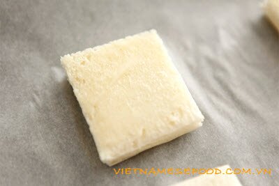 grilled-sandwich-with-egg-recipe-banh-mi-trung-cut-nuong