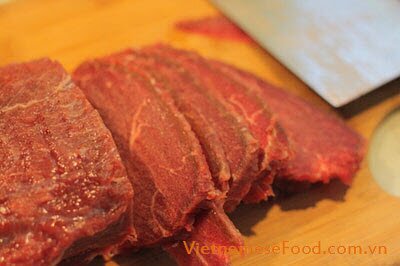 Grilled Beef with Lemongrass Recipe (Bò Nướng Xả)