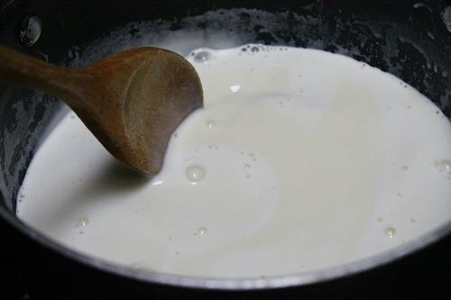 Rhum Ice-cream with Raisin (Kem Rum và Nho Khô)