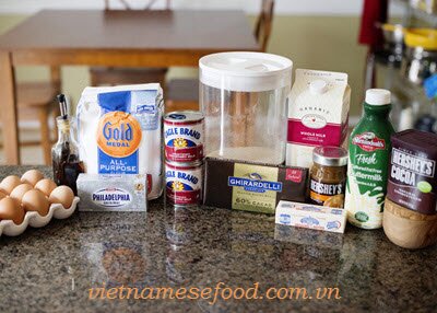 Mixture Flan and Sponge Cake Recipe (Bánh Flan Bông Lan)