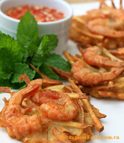 fried-sweet-potato-with-shrimp-cake-recipe-banh-tom-khoai-lang