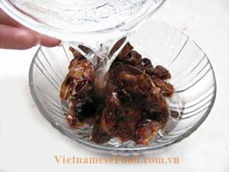 www.vietnamesefood.com.vn/fried-balut-with-tamarind-sauce-recipe
