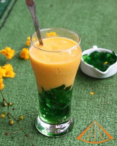 vietnamesefood.com.vn/11-vietnamese-fresh-fruit-smoothie-desserts