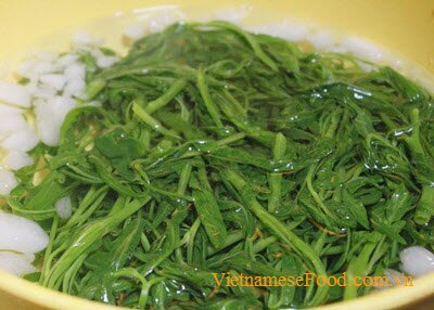 shrimp-and-pork-vermicelli-soup-with-ong-choy-recipe-canh-bun