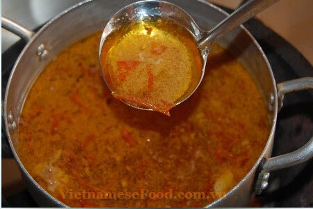 www.vietnamesefood.com.vn/vietnamese-quang-noodle-recipe-mi-quang www.vietnamesefood.com.vn/vietnamese-quang-noodle-recipe-mi-quang